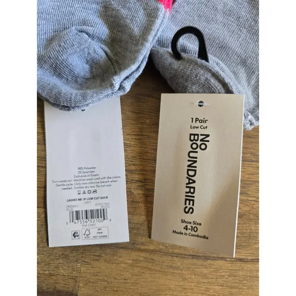 No Boundaries Women’s Ankle Socks 3-Pair Pack Grey Pink Accents Size 4-10 NWT